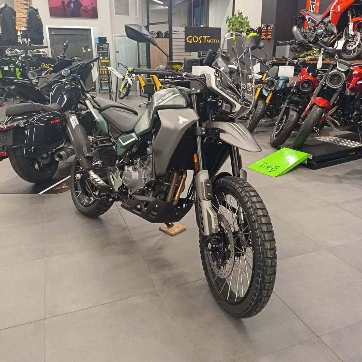 Moto Morini Allthrike 450 (2025 - 26) (5)