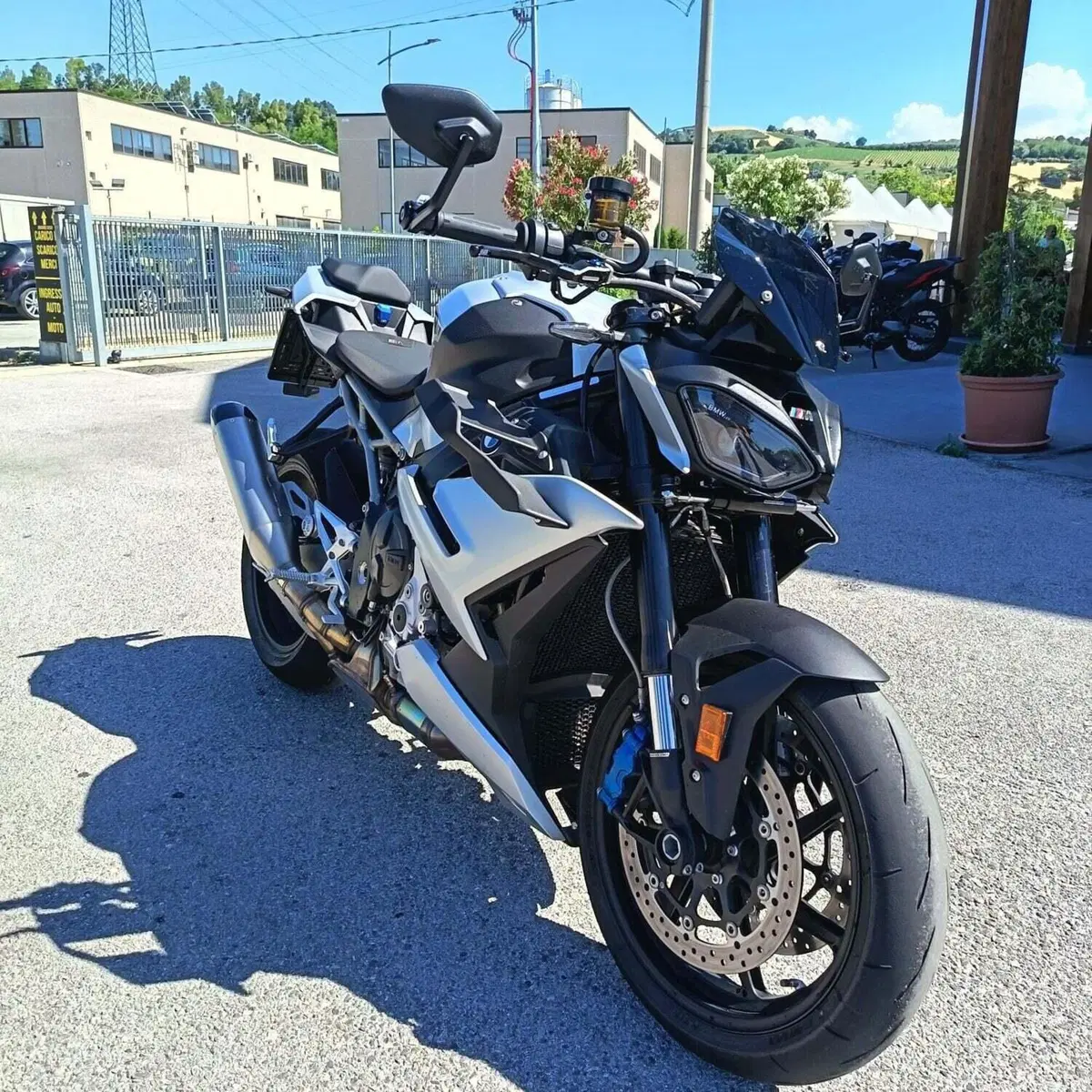 Bmw M 1000 R (2025 - 27) (4)