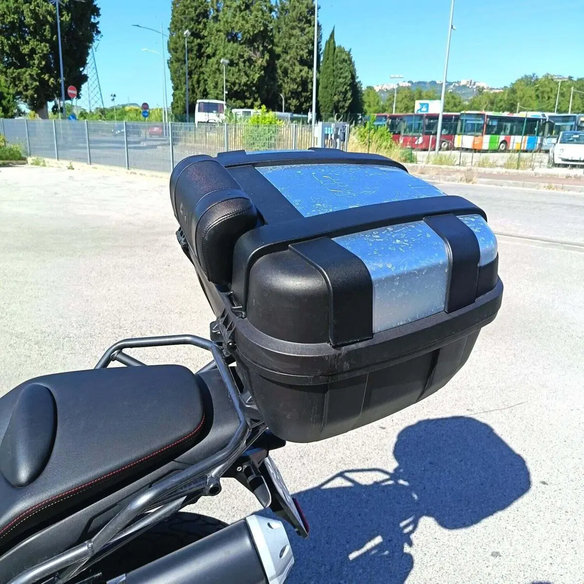 Moto Guzzi V85 TT (2021 - 23) (7)