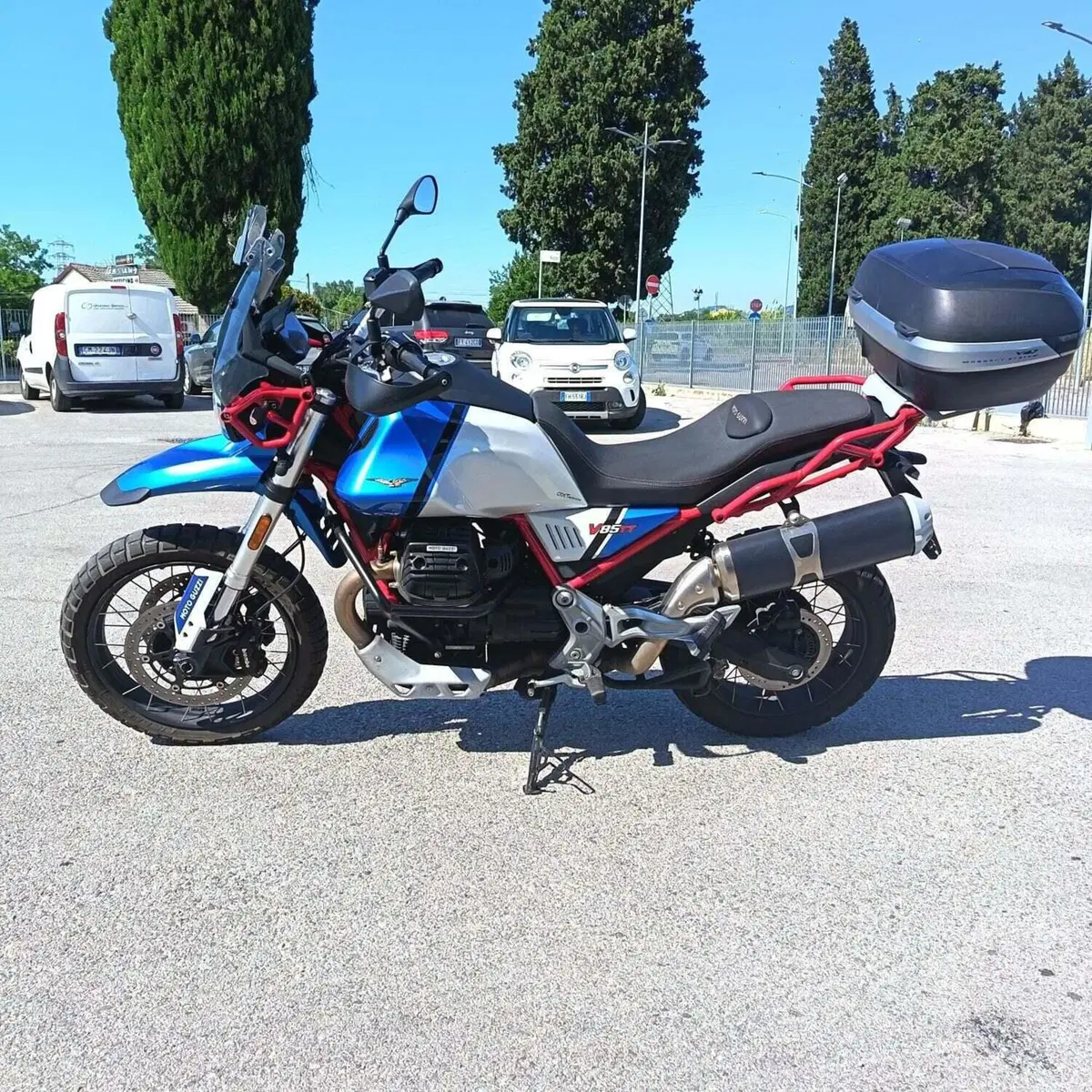 Moto Guzzi V85 TT (2024 - 26) (5)