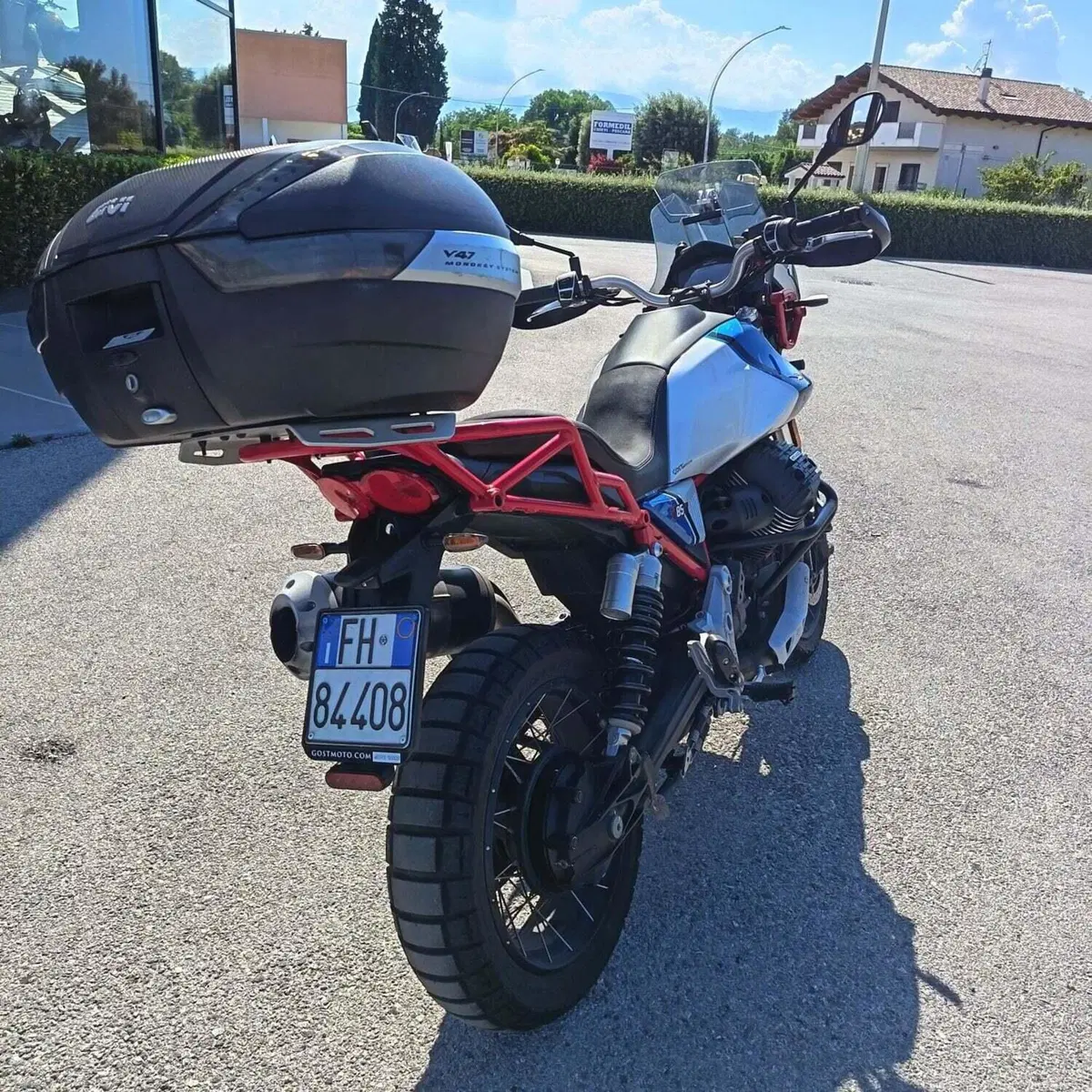 Moto Guzzi V85 TT (2024 - 26) (7)