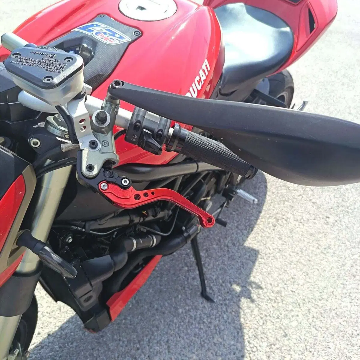 Ducati Streetfighter (2009 - 12) (5)