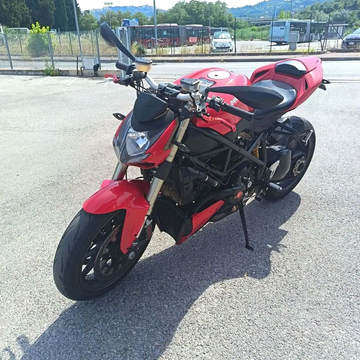 Ducati Streetfighter (2009 - 12) (6)