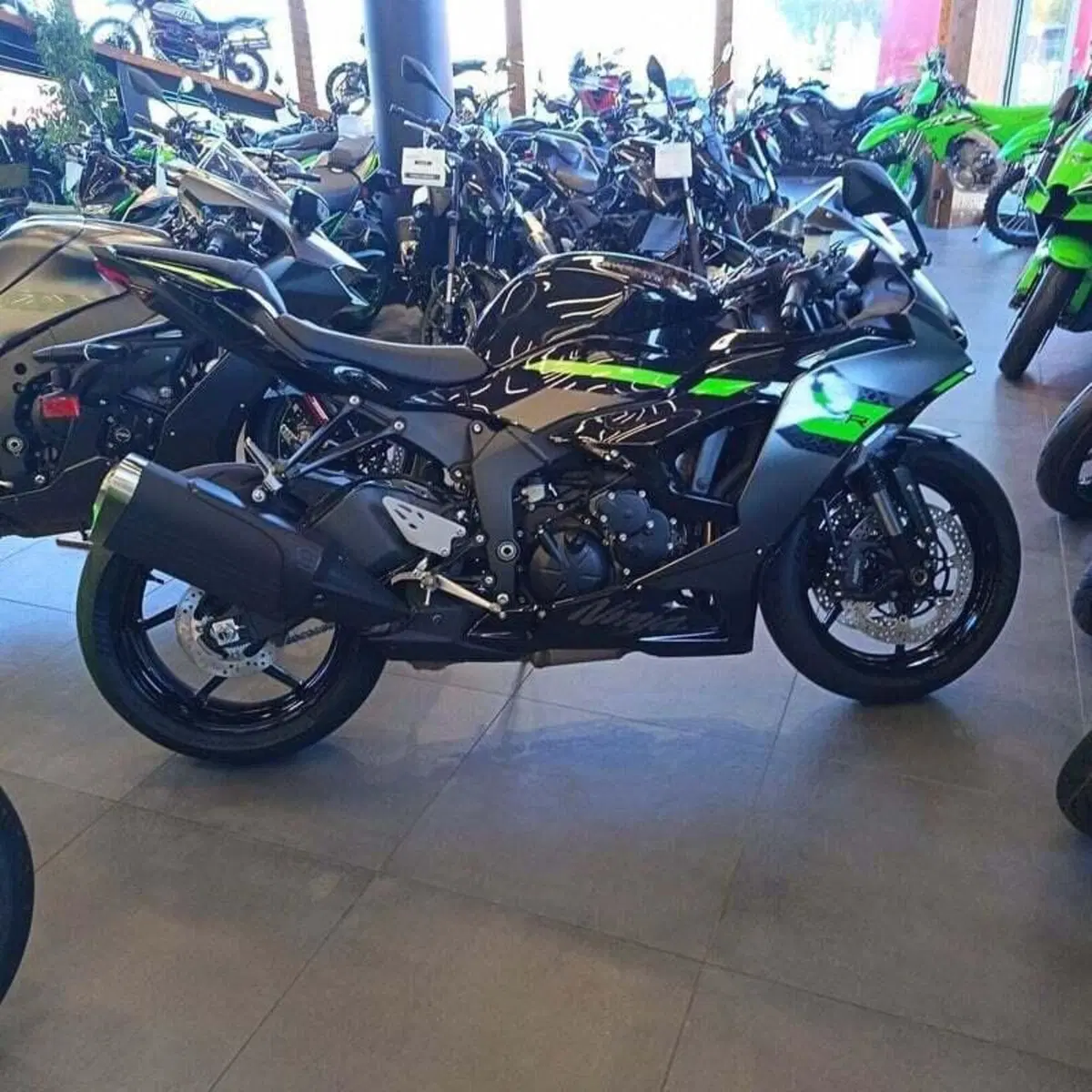 Kawasaki Ninja 636 ZX-6R (2024 - 26) (3)