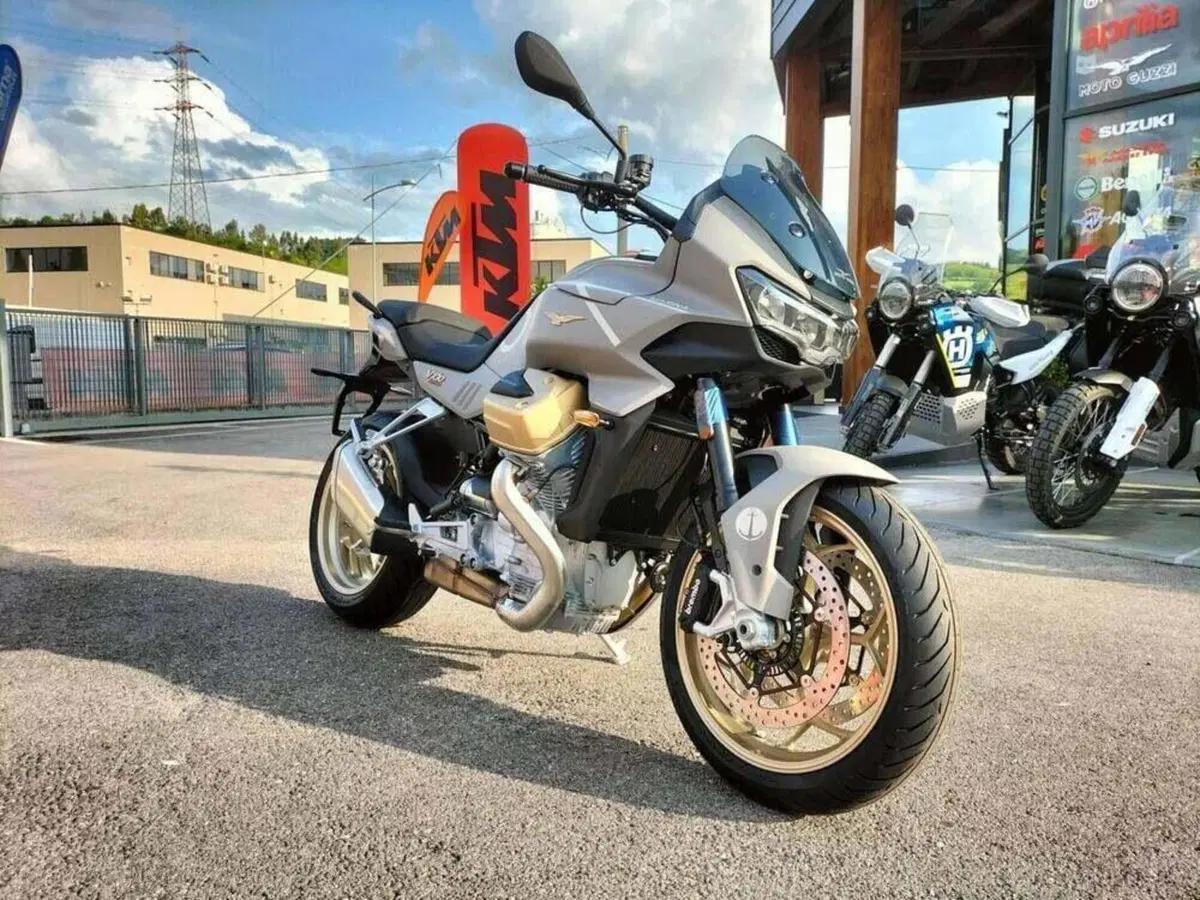 Moto Guzzi V100 Mandello Aviazione Navale (2023 - 24) (4)