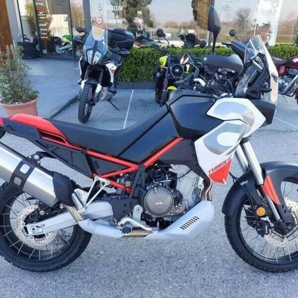 Aprilia Tuareg 660 (2025 - 26) (4)