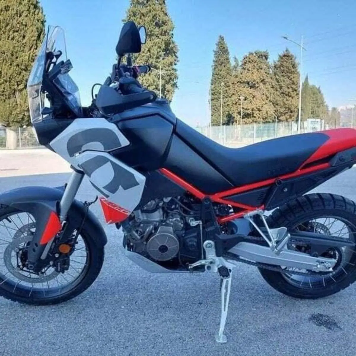 Aprilia Tuareg 660 (2025 - 26) (8)