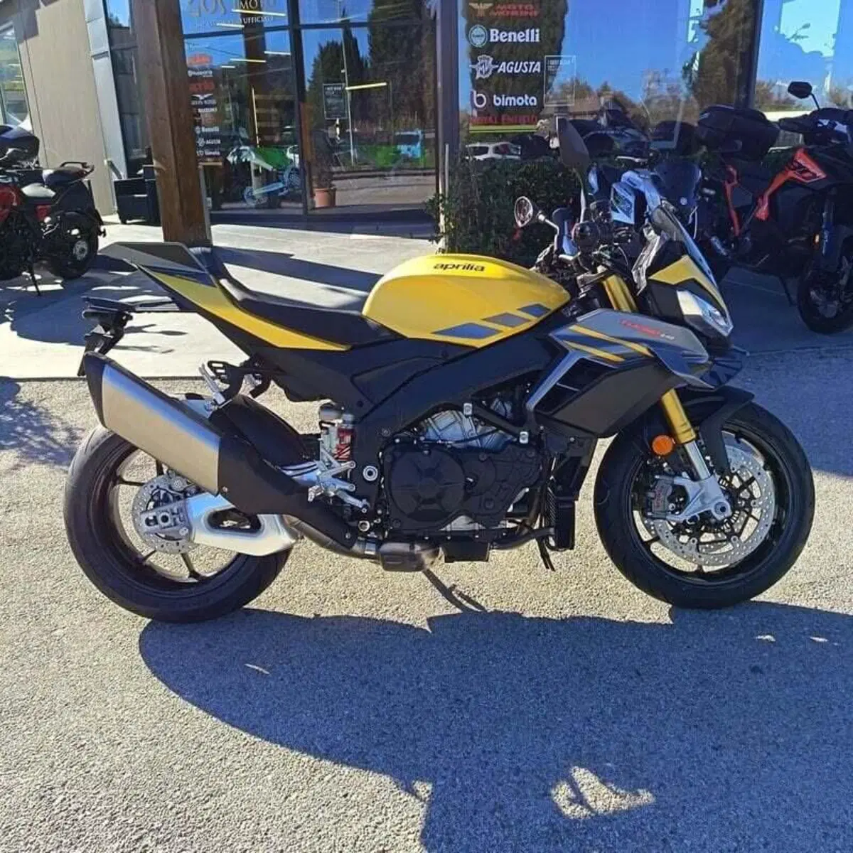 Aprilia Tuono V4 (2025 - 26) (7)