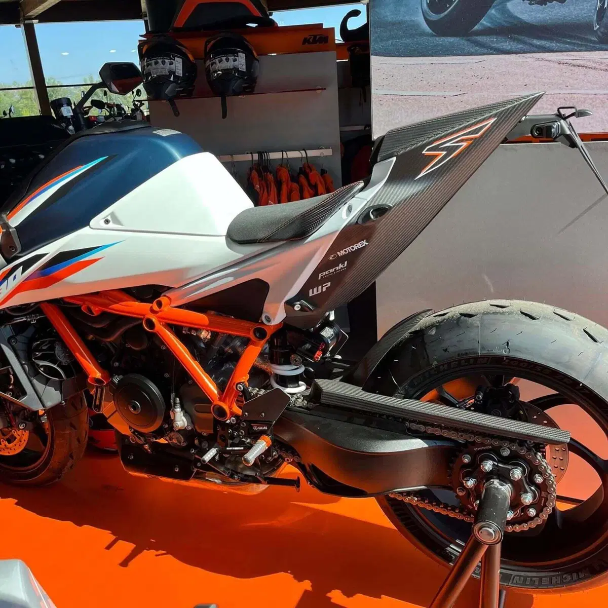 KTM 1390 Super Duke RR (2026) (4)