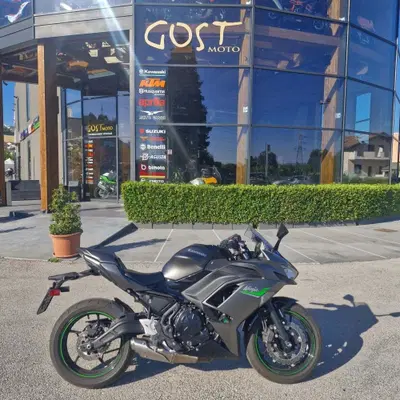 Kawasaki Ninja 650 (2021 - 24) usata