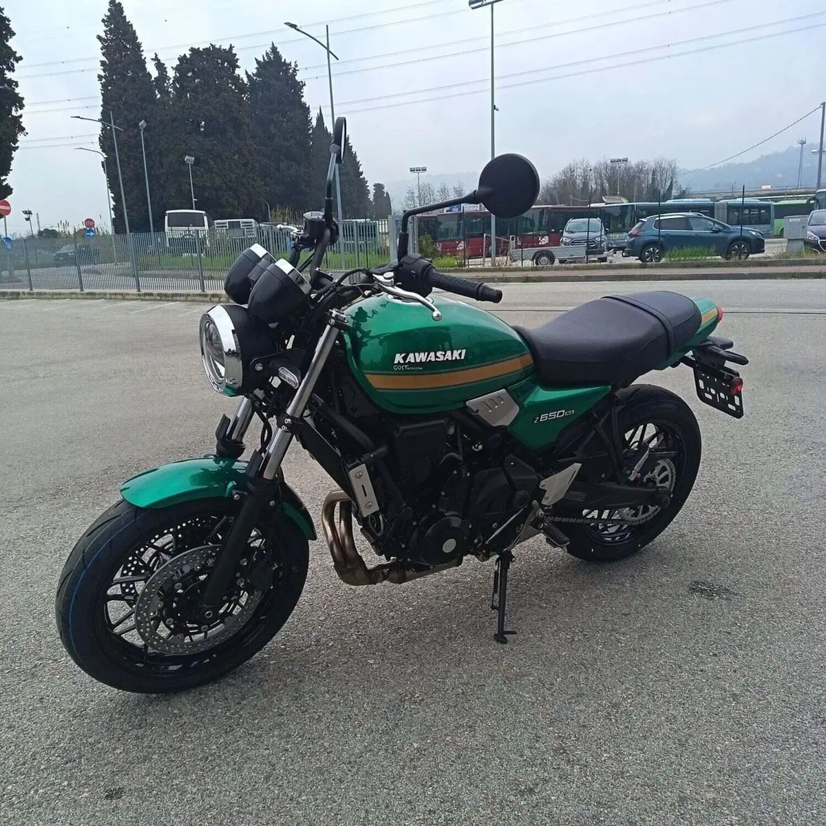 Kawasaki Z 650 RS (2025 - 26) (5)