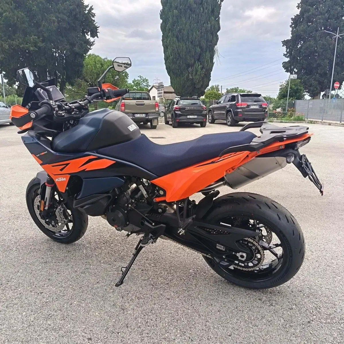 KTM 890 SMT (2026) (5)