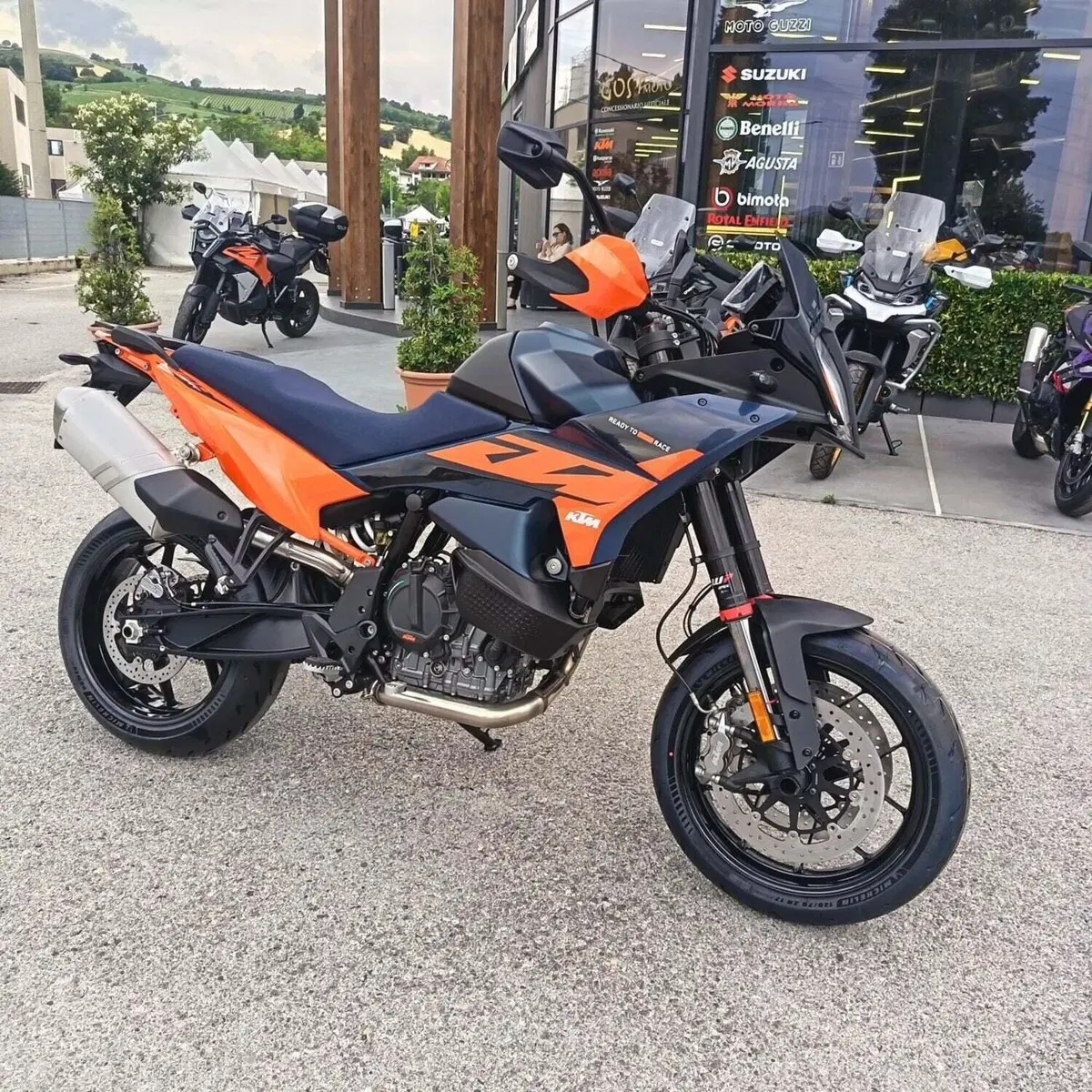 KTM 890 SMT (2026) (8)