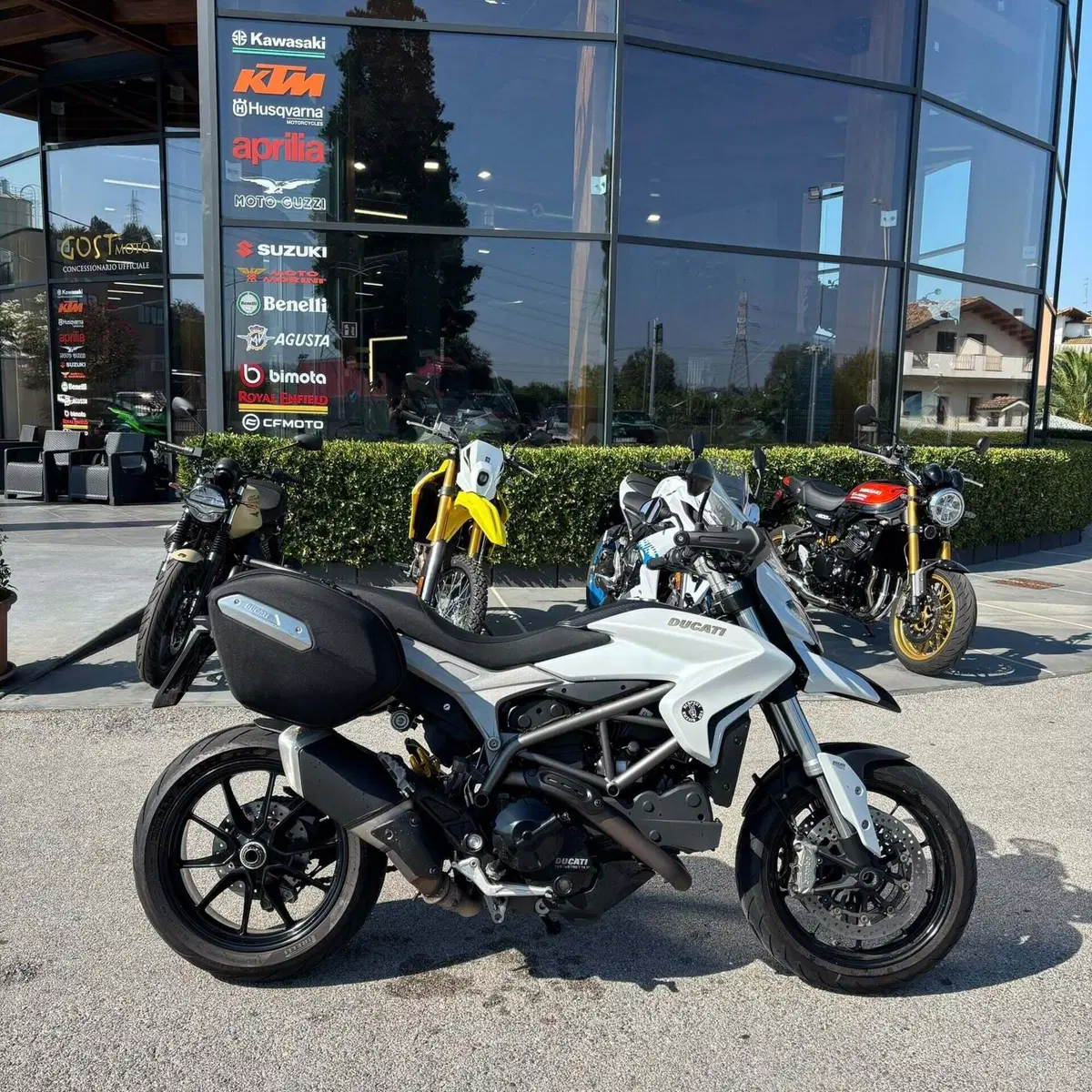 Ducati Hyperstrada 821 (2013 - 15) (7)