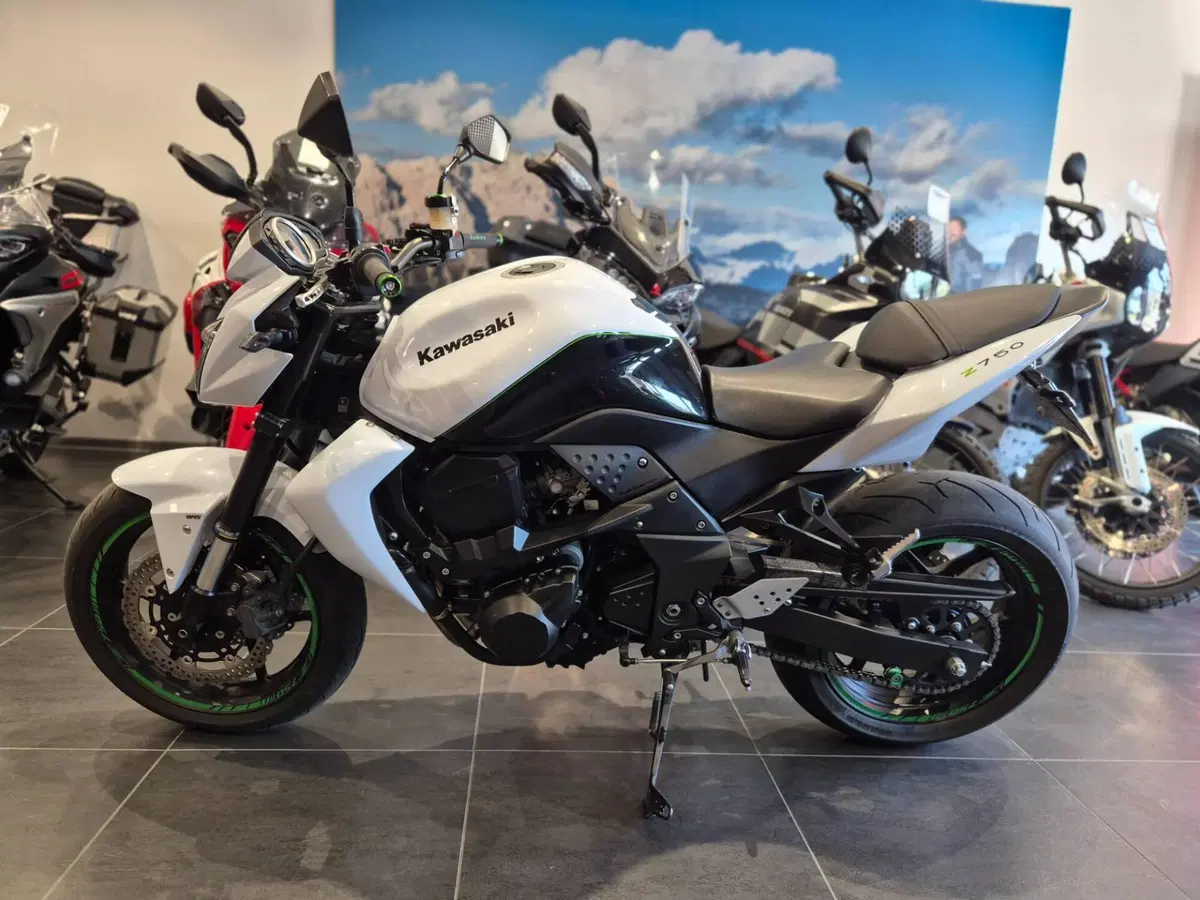Kawasaki Z 750 (2007 - 14) (2)