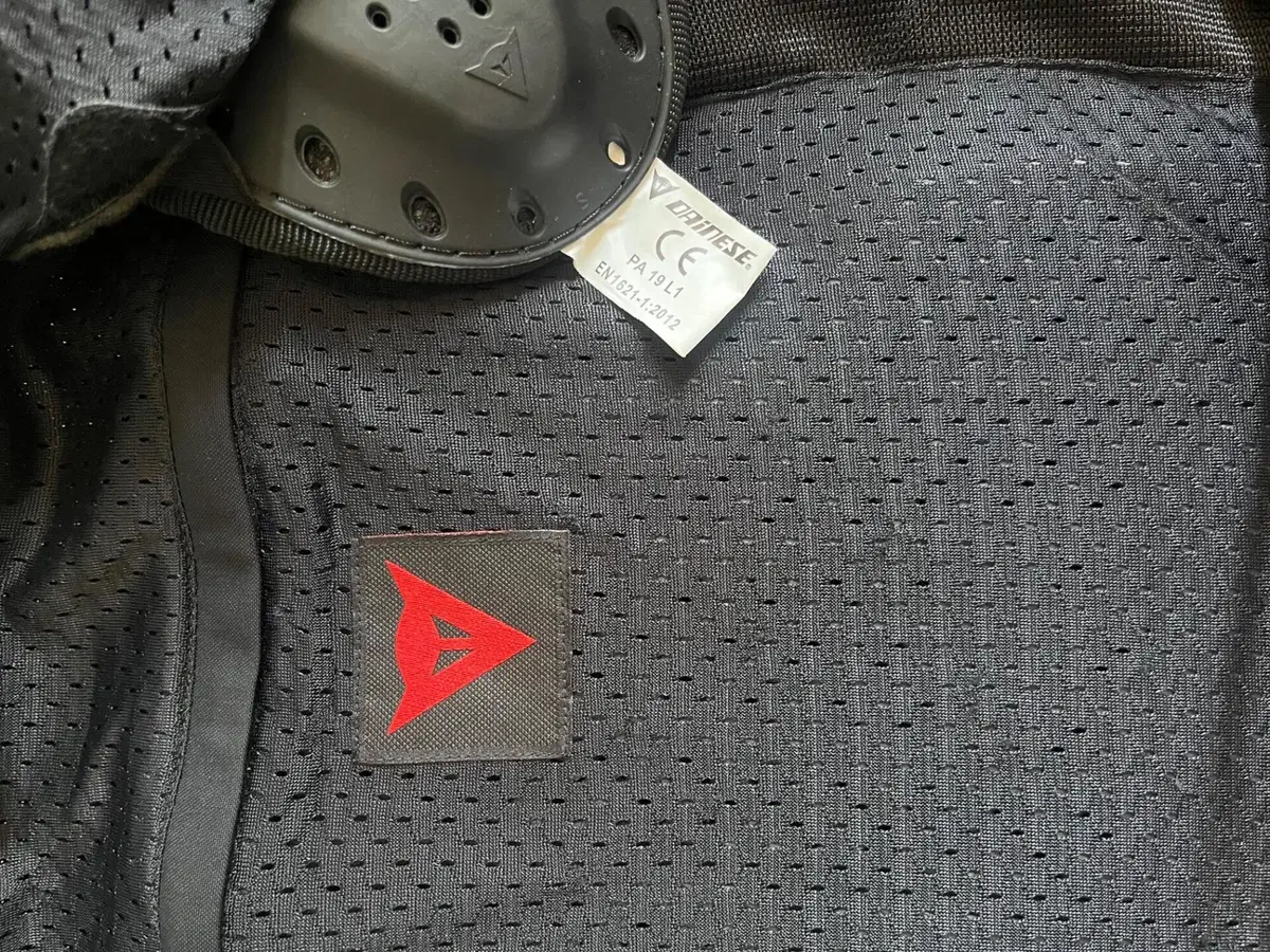 Giacca Dainese con protezione (13)