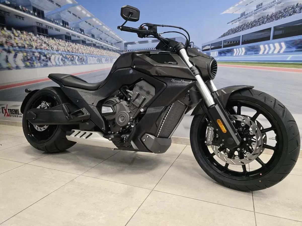 Benda Motorcycles LFC 700 Pro (2026) (2)