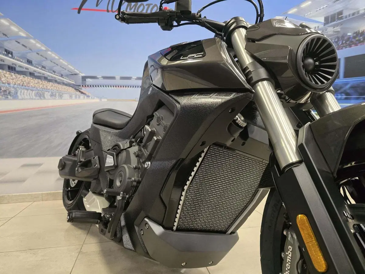 Benda Motorcycles LFC 700 Pro (2026) (16)