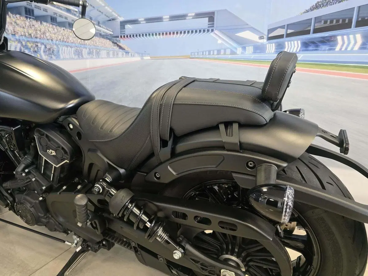 Indian Scout 1133 Rogue (2022 - 25) (6)