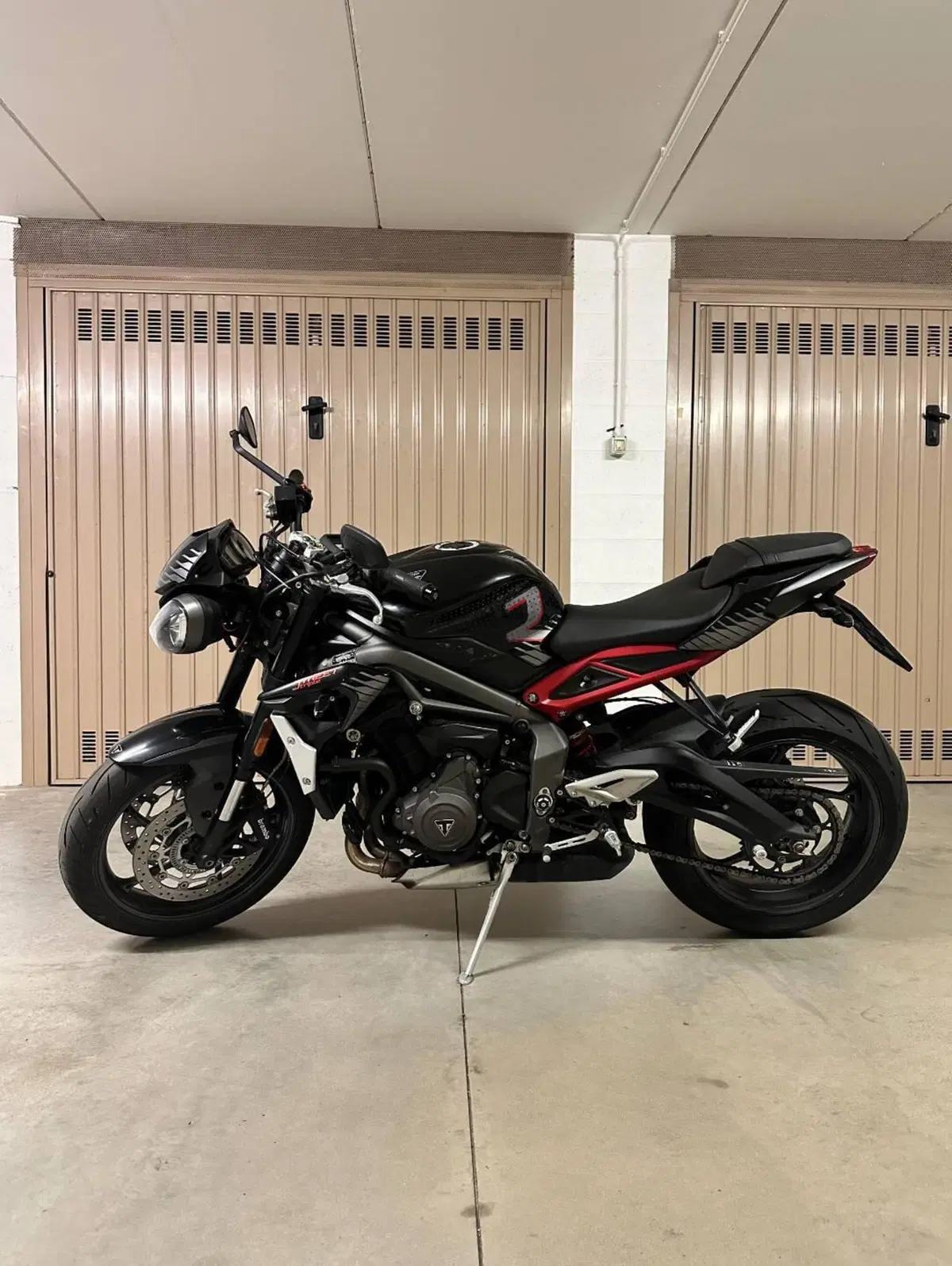Triumph Street Triple R (2020 - 22) (2)