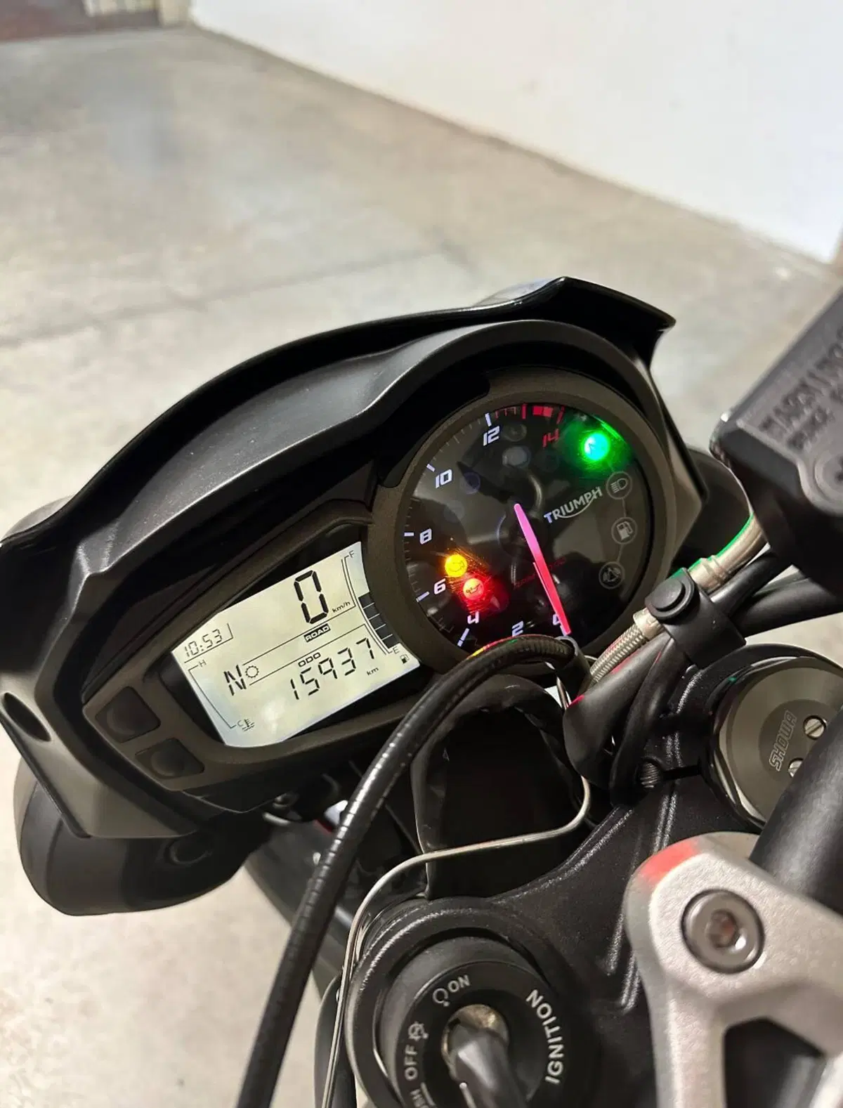 Triumph Street Triple R (2020 - 22) (3)