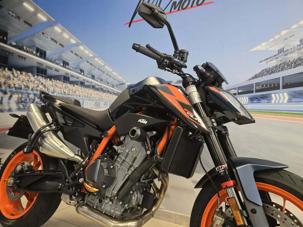 KTM 890 Duke R (2022 - 23) (14)