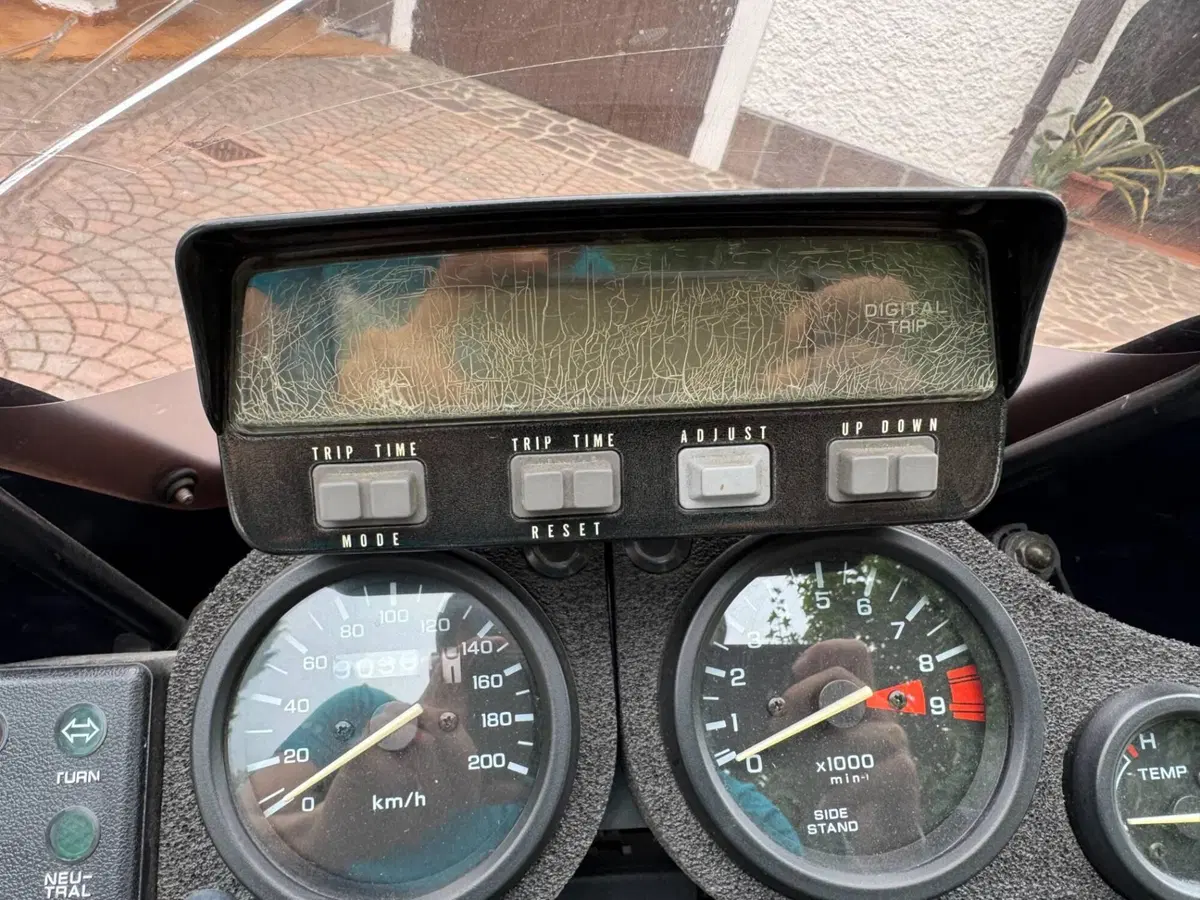 Honda XRV750 RD04 (11)