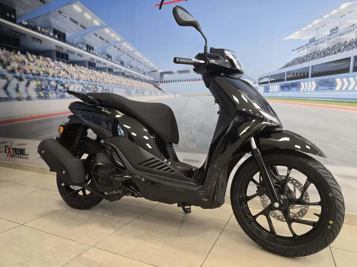 Swm C-Fly 125 (2026) (13)