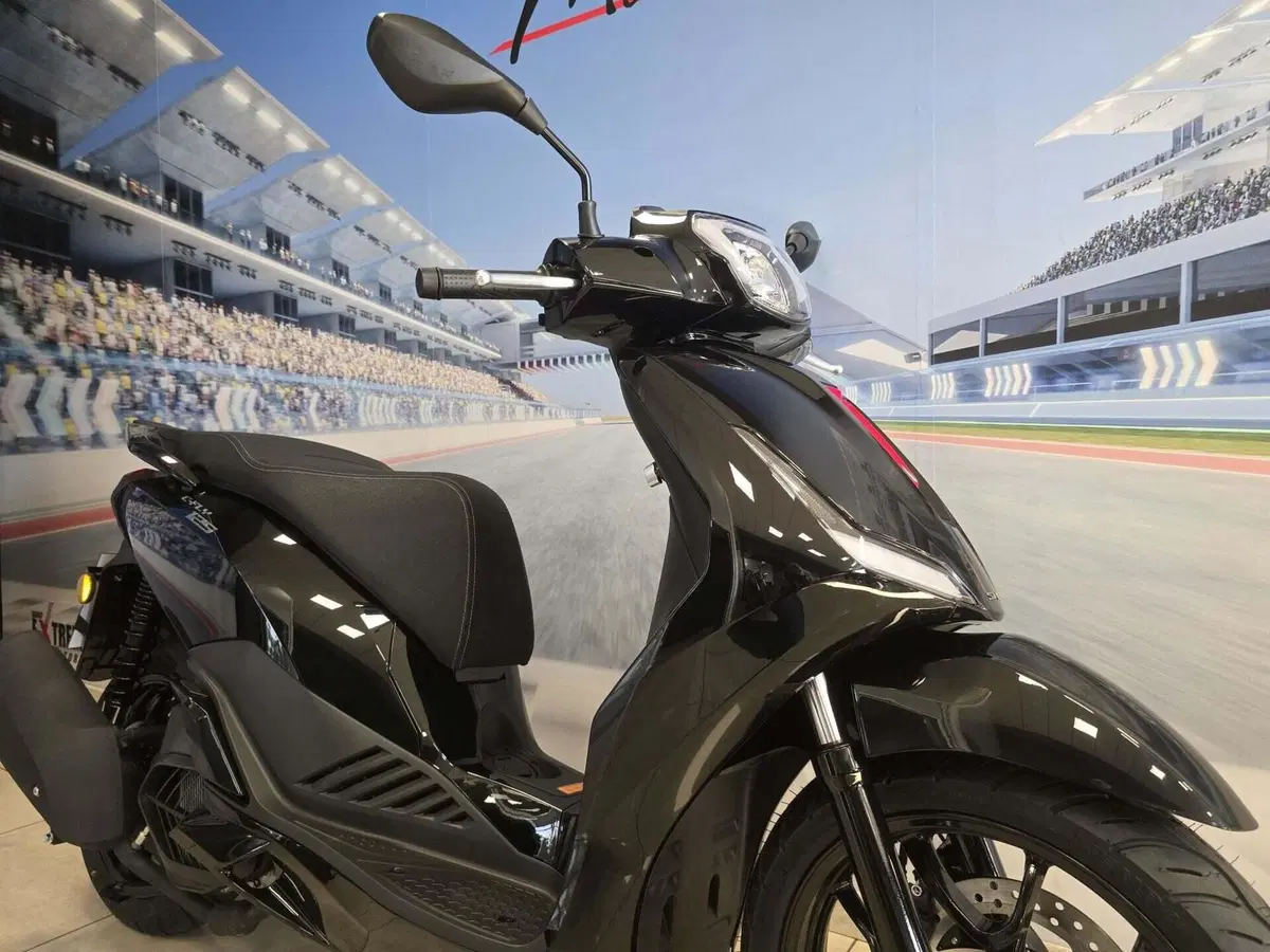 Swm C-Fly 125 (2026) (14)