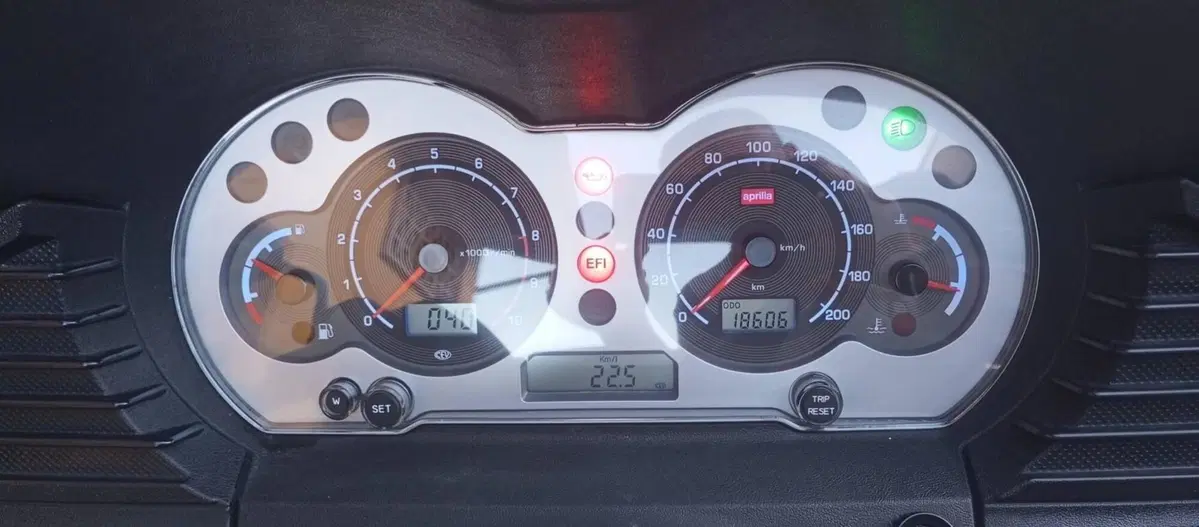 Aprilia Atlantic 500 (2003 - 04) (3)