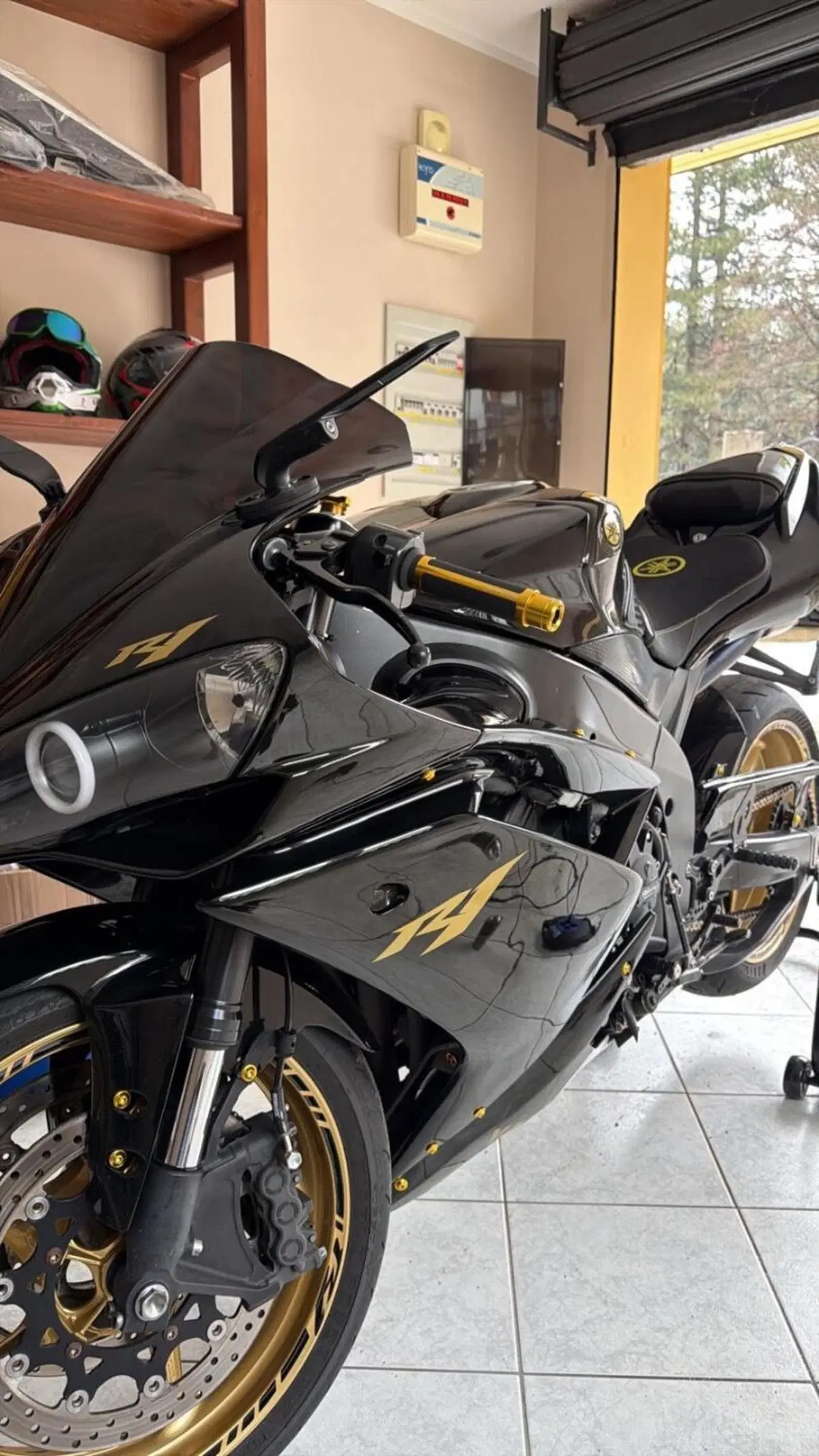 Yamaha YZF R1 (2009 - 11) (5)
