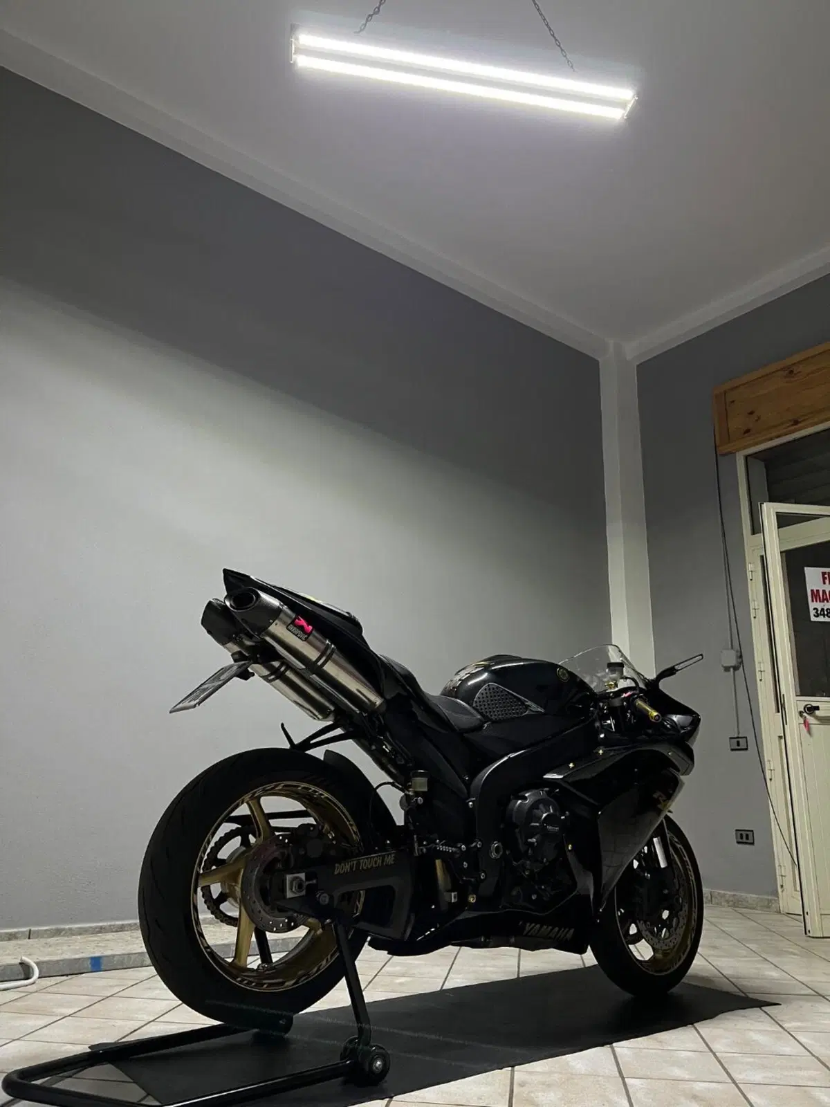 Yamaha YZF R1 (2009 - 11) (7)