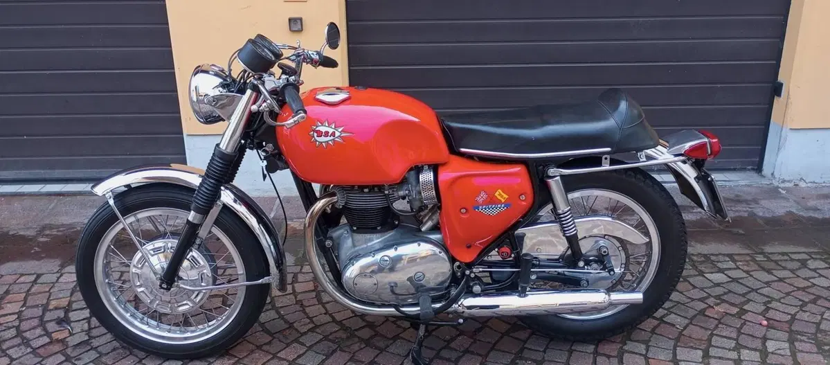 Bsa 650 SPITFIRE (2)