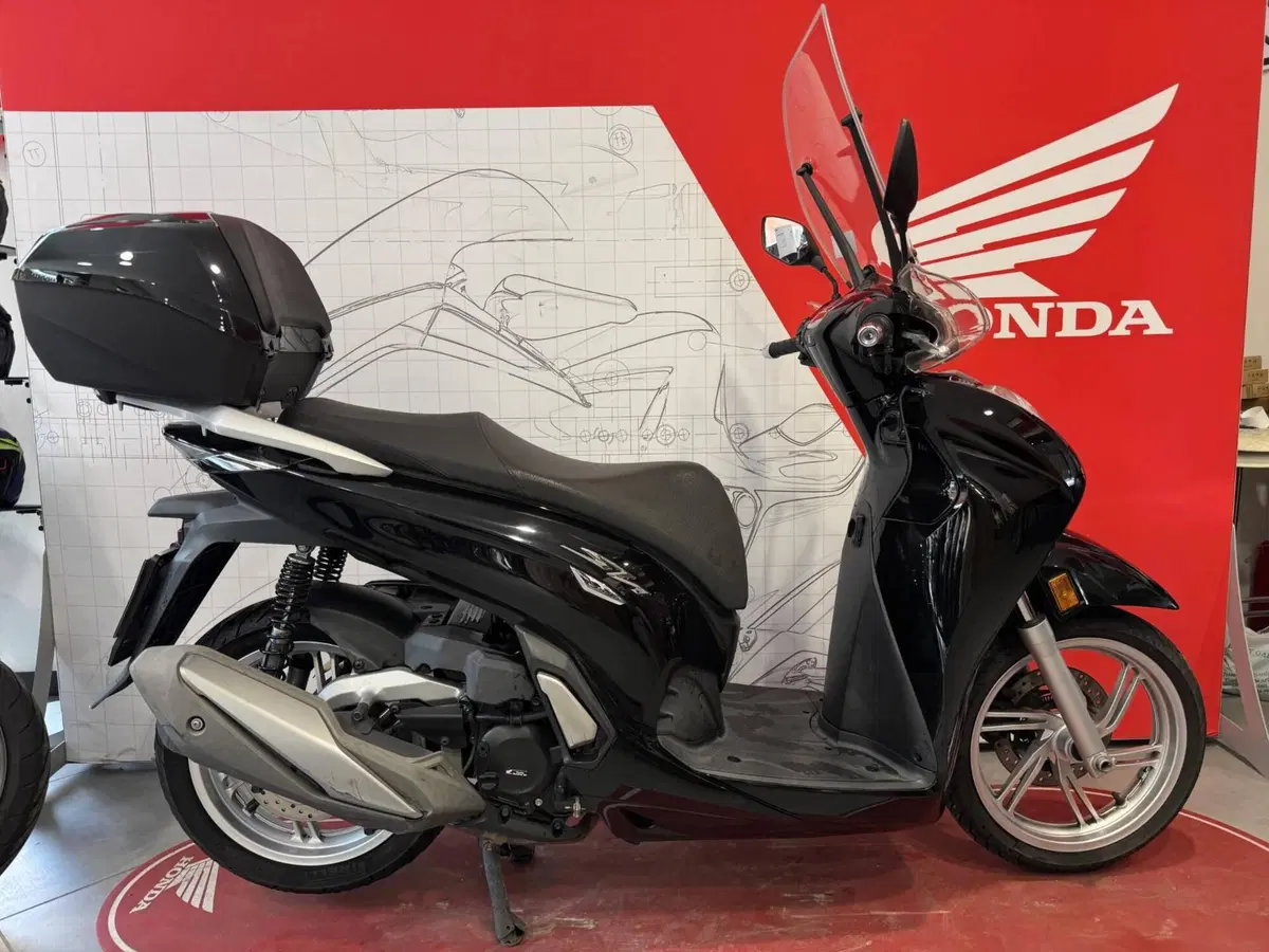 Honda SH 350 (2021 - 24) (8)