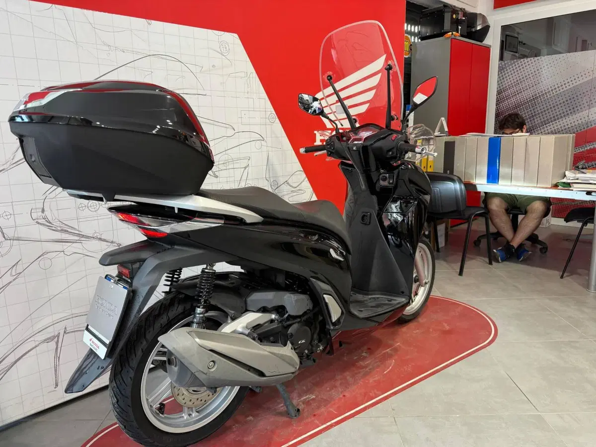 Honda SH 350 (2021 - 24) (5)