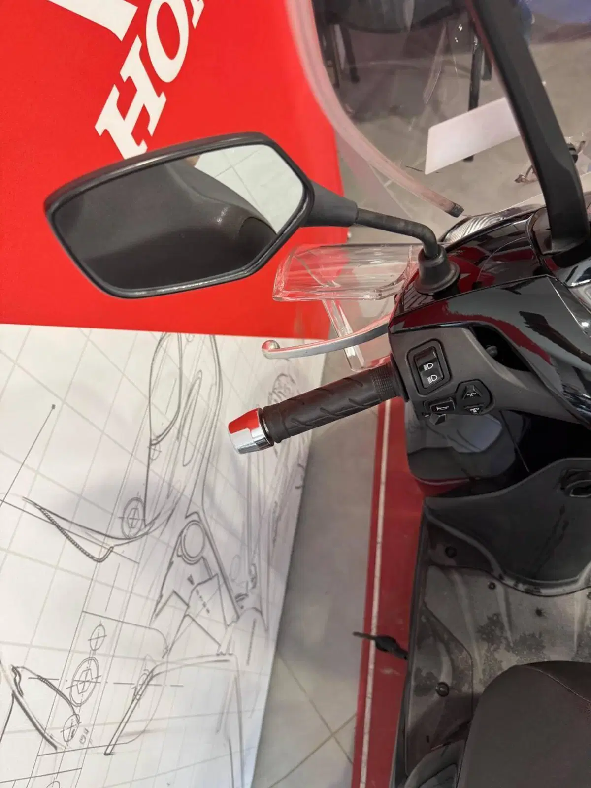 Honda SH 350 (2021 - 24) (13)