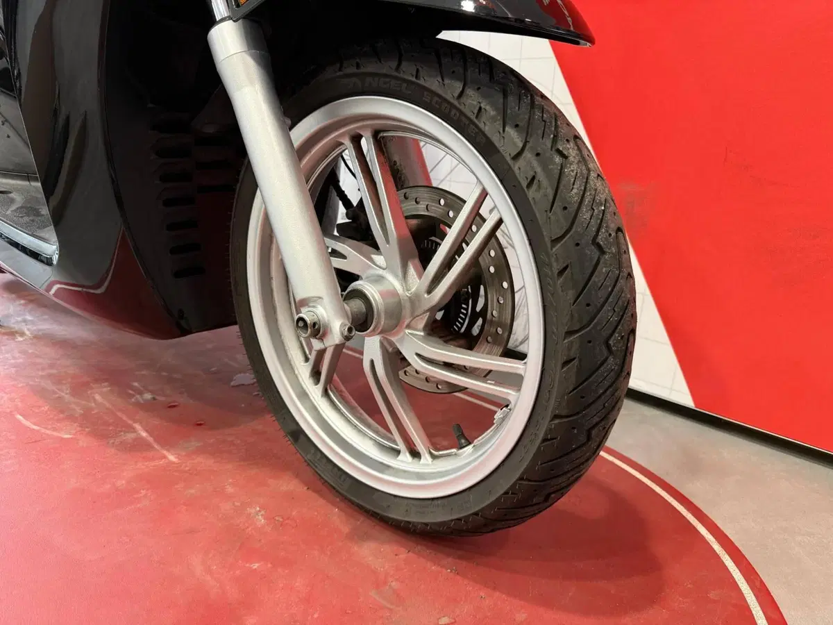 Honda SH 350 (2021 - 24) (10)