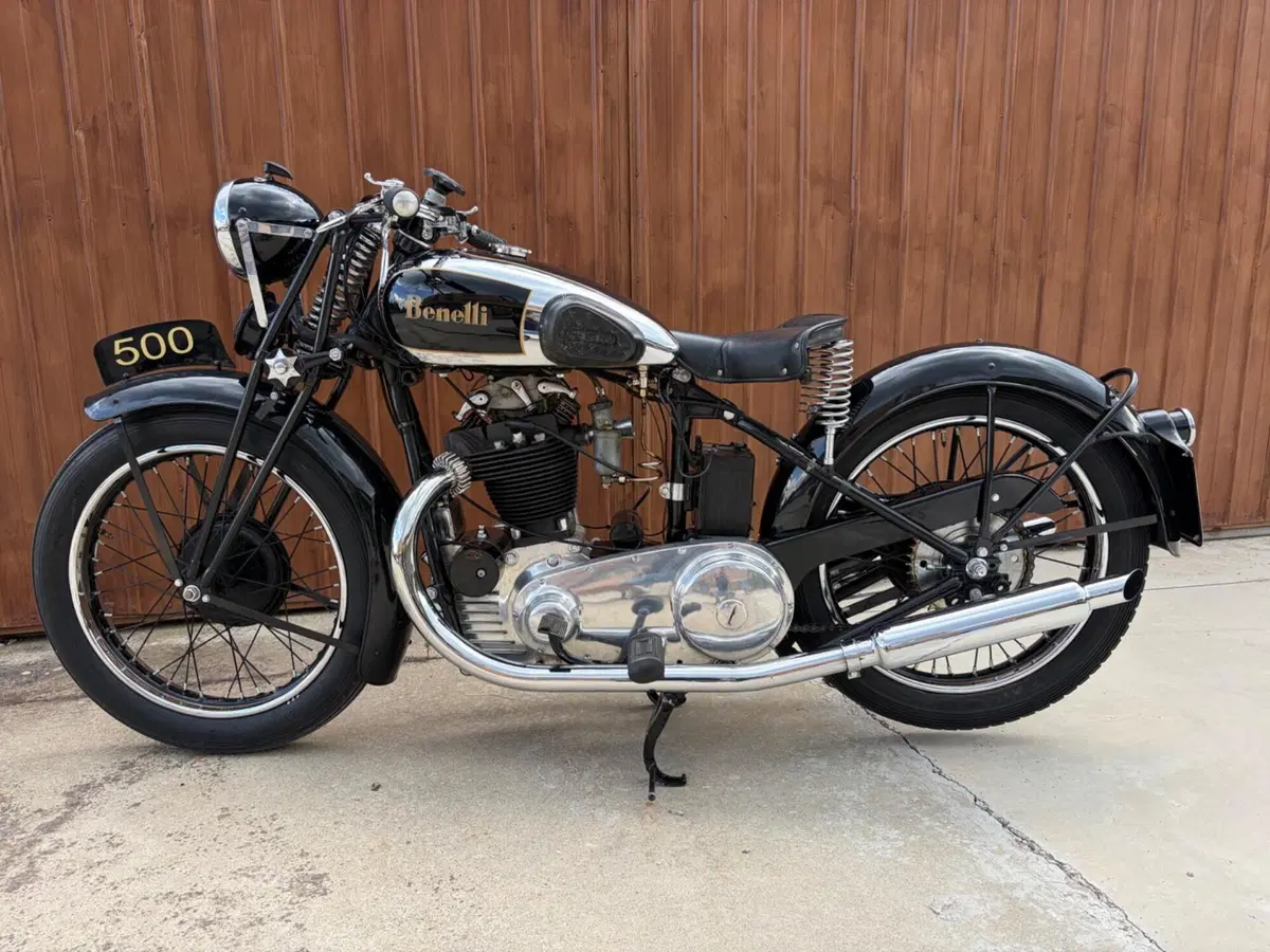 Benelli 500 4 TN