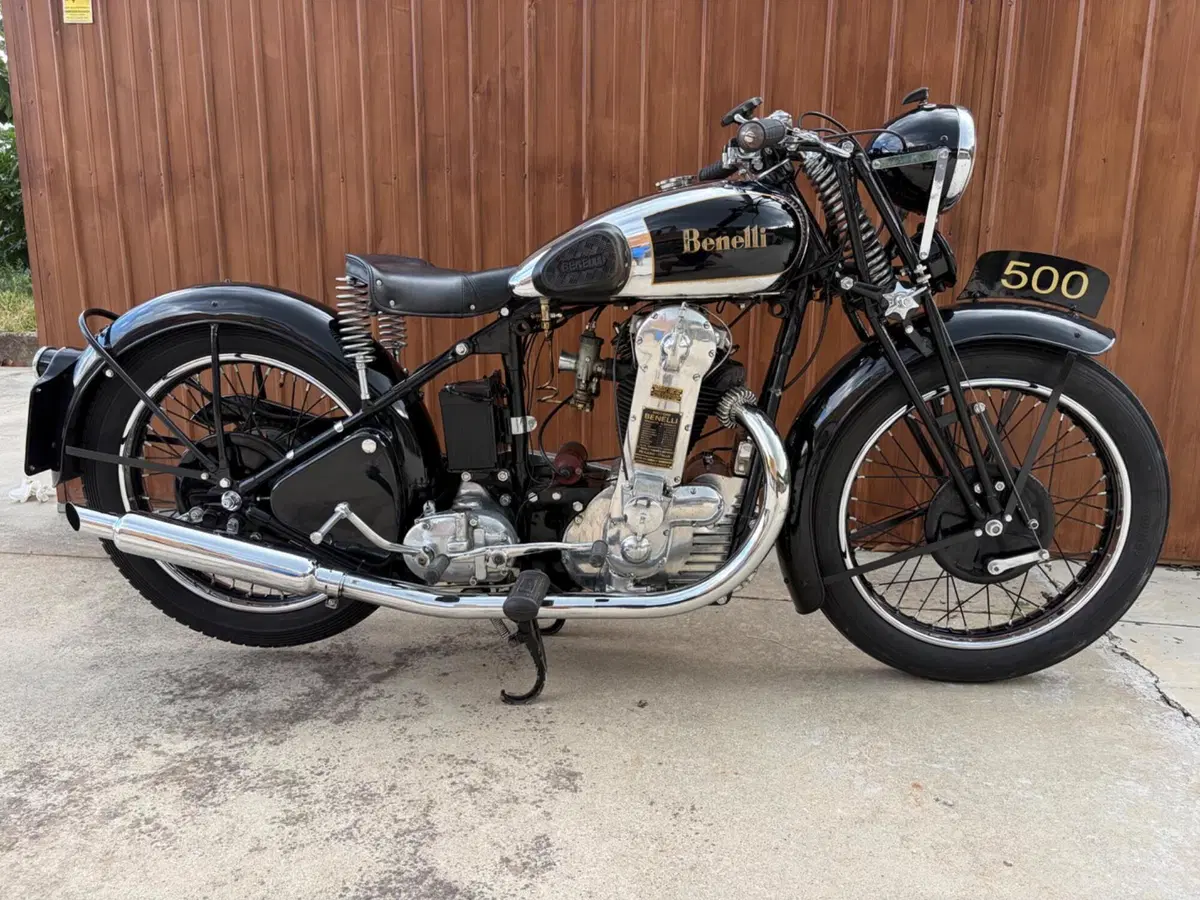 Benelli 500 4 TN (5)