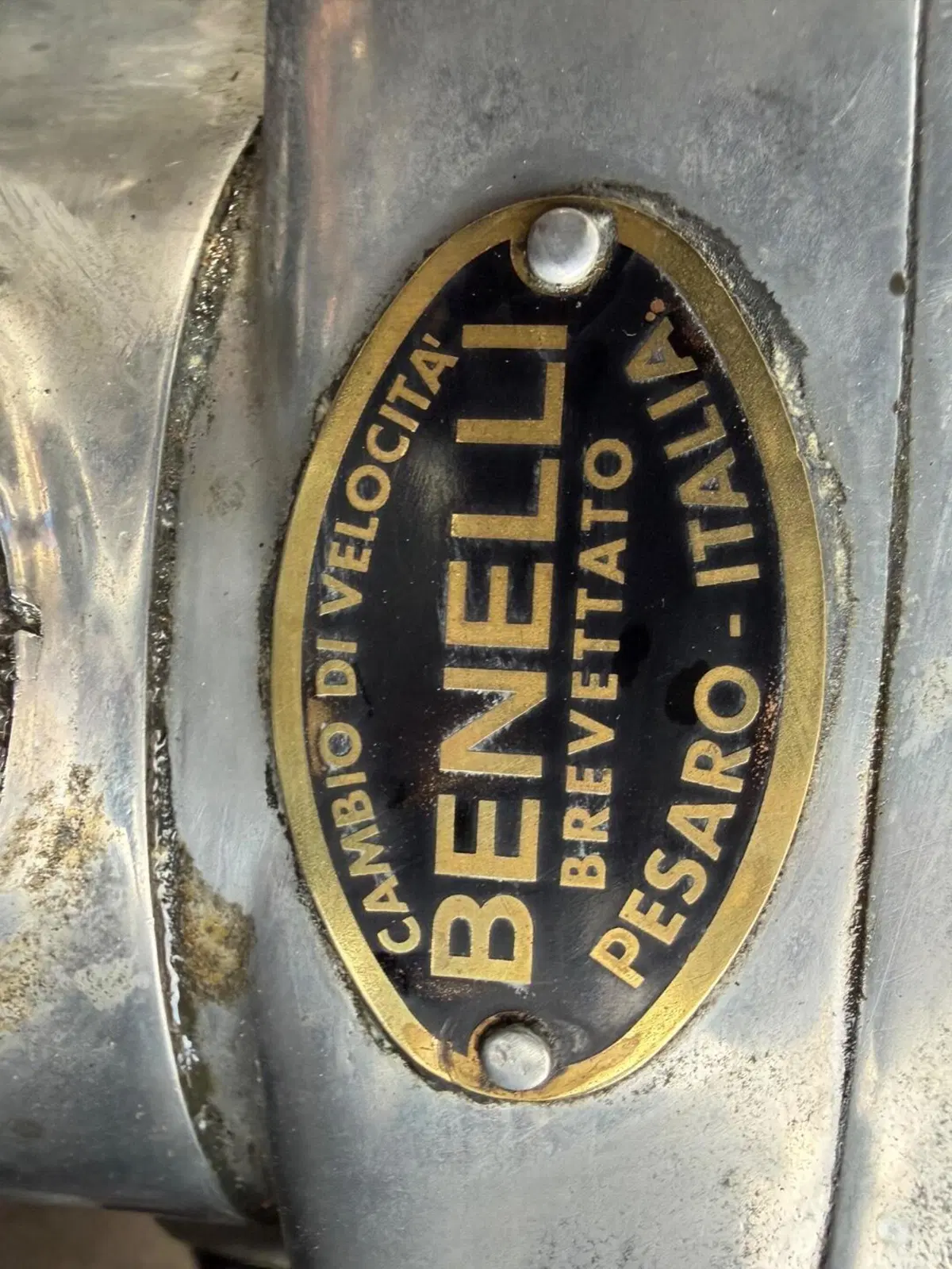 Benelli 500 4 TN (13)
