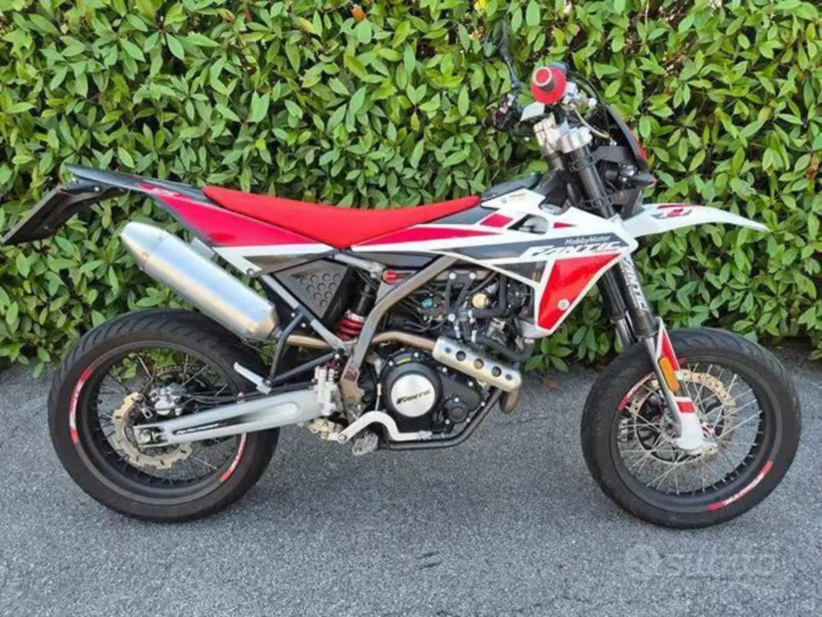 Fantic Motor XMF 125 Motard Competition 4t (2021 - 22) (2)