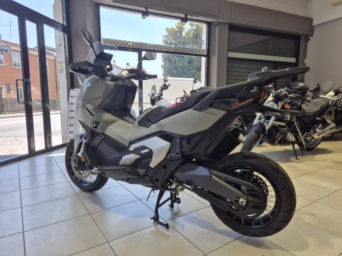 Honda X-ADV 750 (2025 - 26) (7)