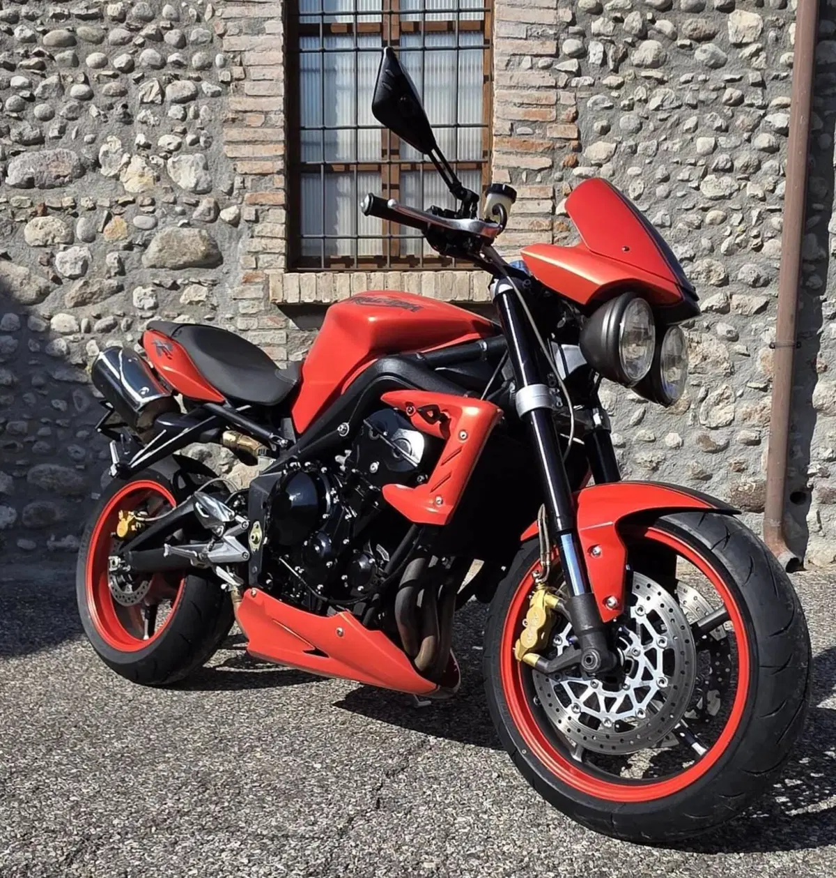 Triumph Street Triple R (2009 - 12)