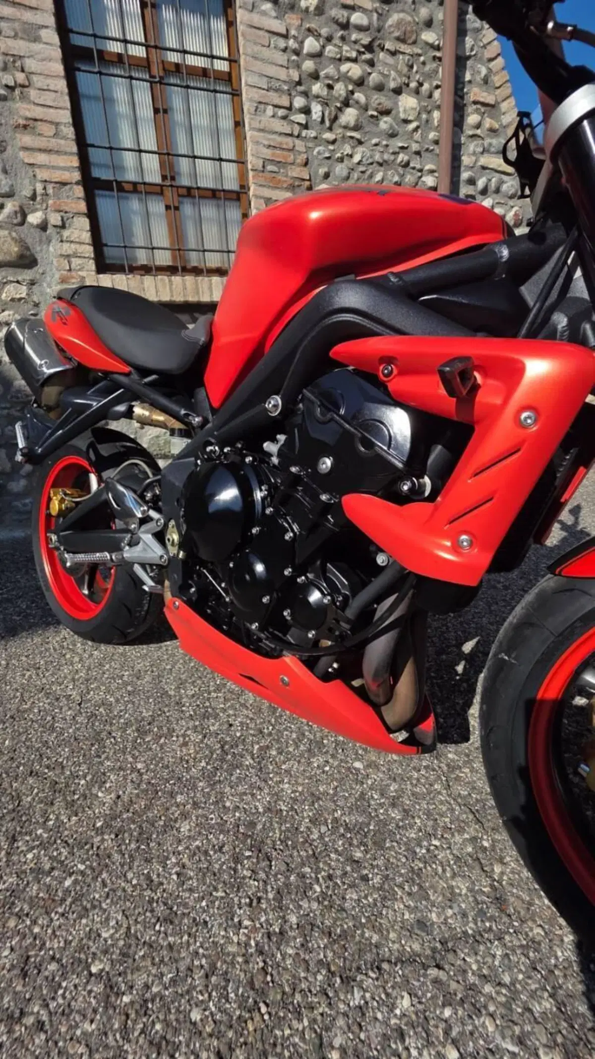 Triumph Street Triple R (2009 - 12) (3)
