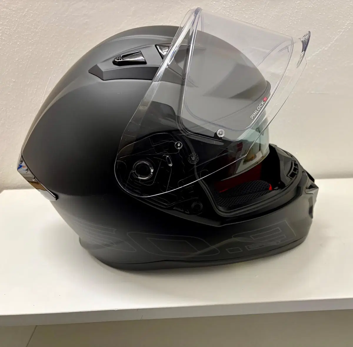 GIVI 50.9 Sport, casco integrale nero opaco, tagli (4)
