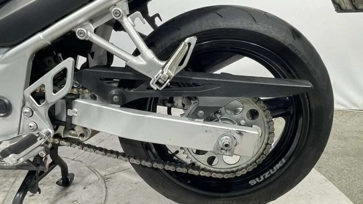 Suzuki GSF 650 Bandit (2005 - 06) (8)