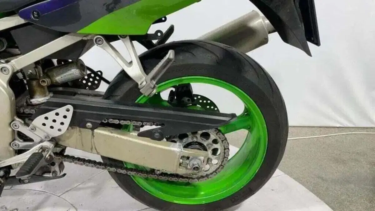 Kawasaki Ninja 600 ZX-6R (1998 - 99) (4)