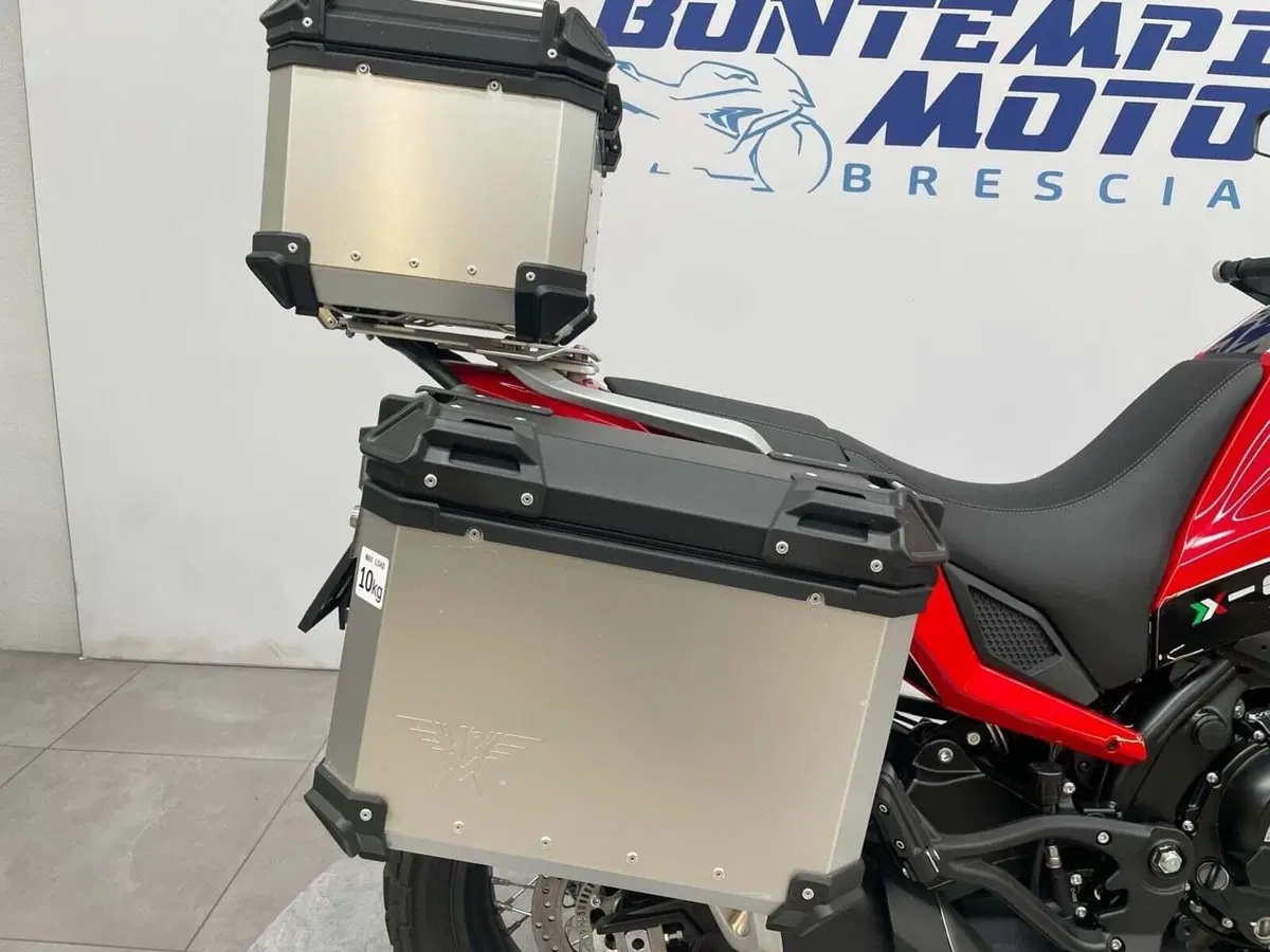 Moto Morini X-Cape 650 Gold Wheels Edition (2022 - 26) (6)