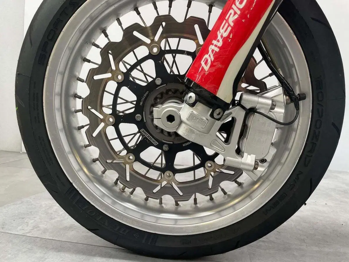 Aprilia SXV 550 (2006 - 07) (15)