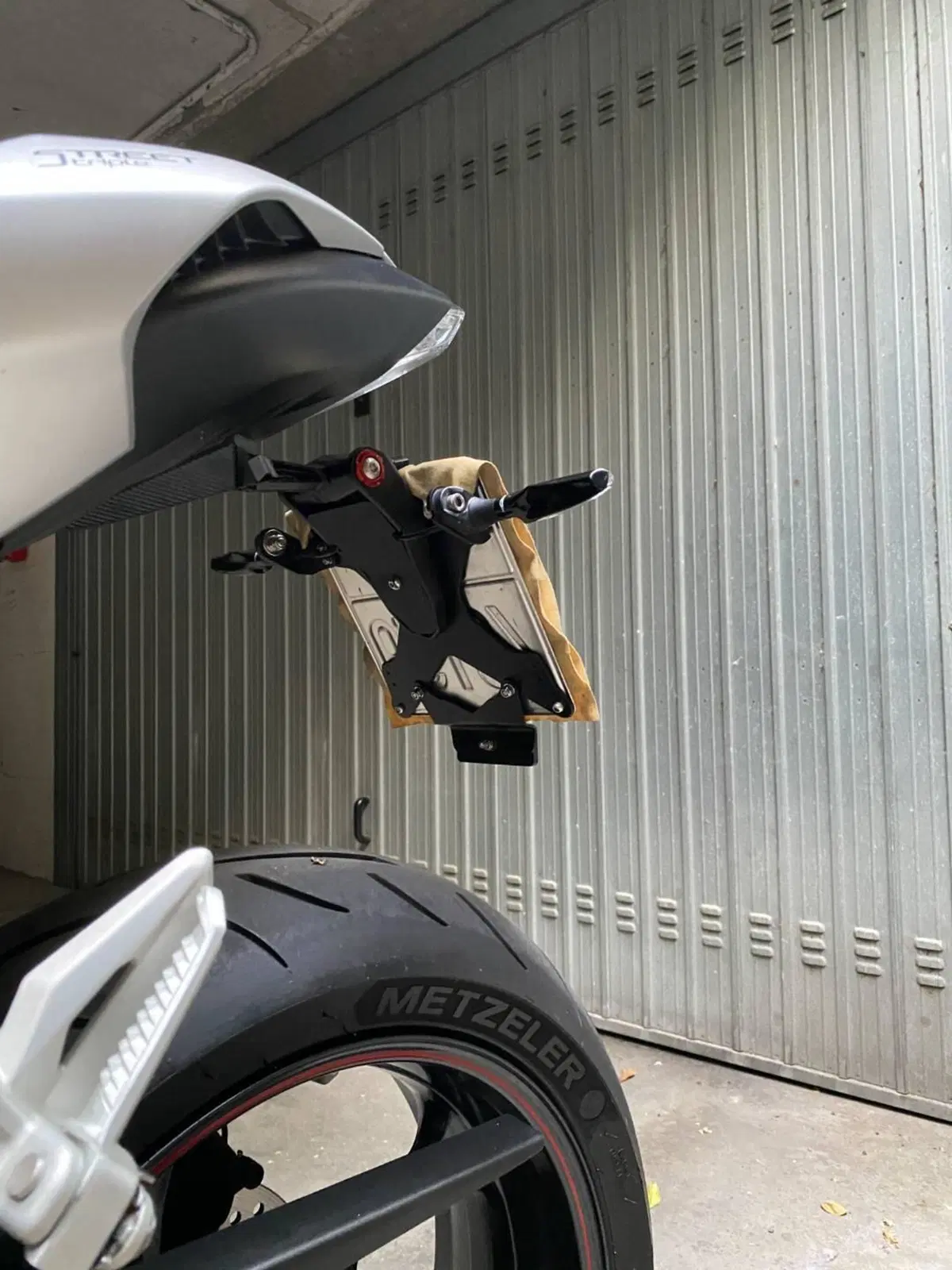 Triumph Street Triple R (2017 - 20) (18)